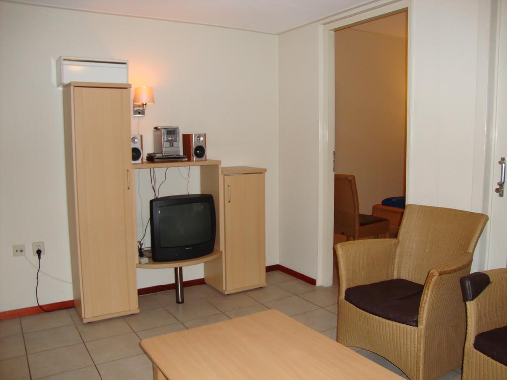 Vakantiepark De Berkenhorst Kootwijk Habitación foto
